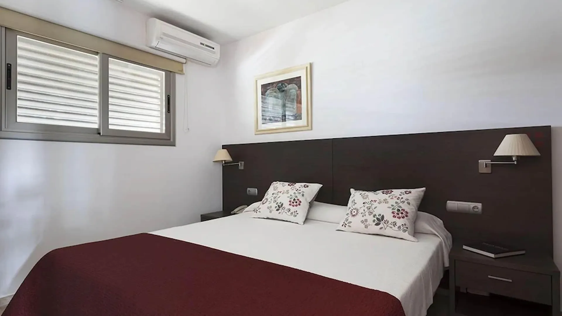 Aparthotel Bardon Castelldefels 0*,  Spanien